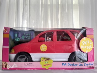2001 Barbie Pet Doctor On The Go Red Van w/ Pop-Out Care Station & Puppy NRFB