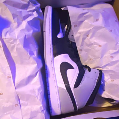 Jordan Air Jordan 1 Mid Boys US 13 Black White Gray Mid Top DQ8426-101