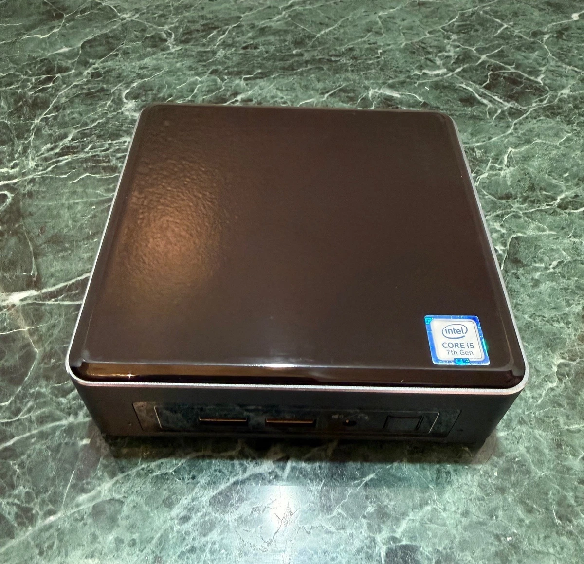 Intel NUC Intel Core i5 7th Gen. 8 GB RAM PC Desktops & All-In-One