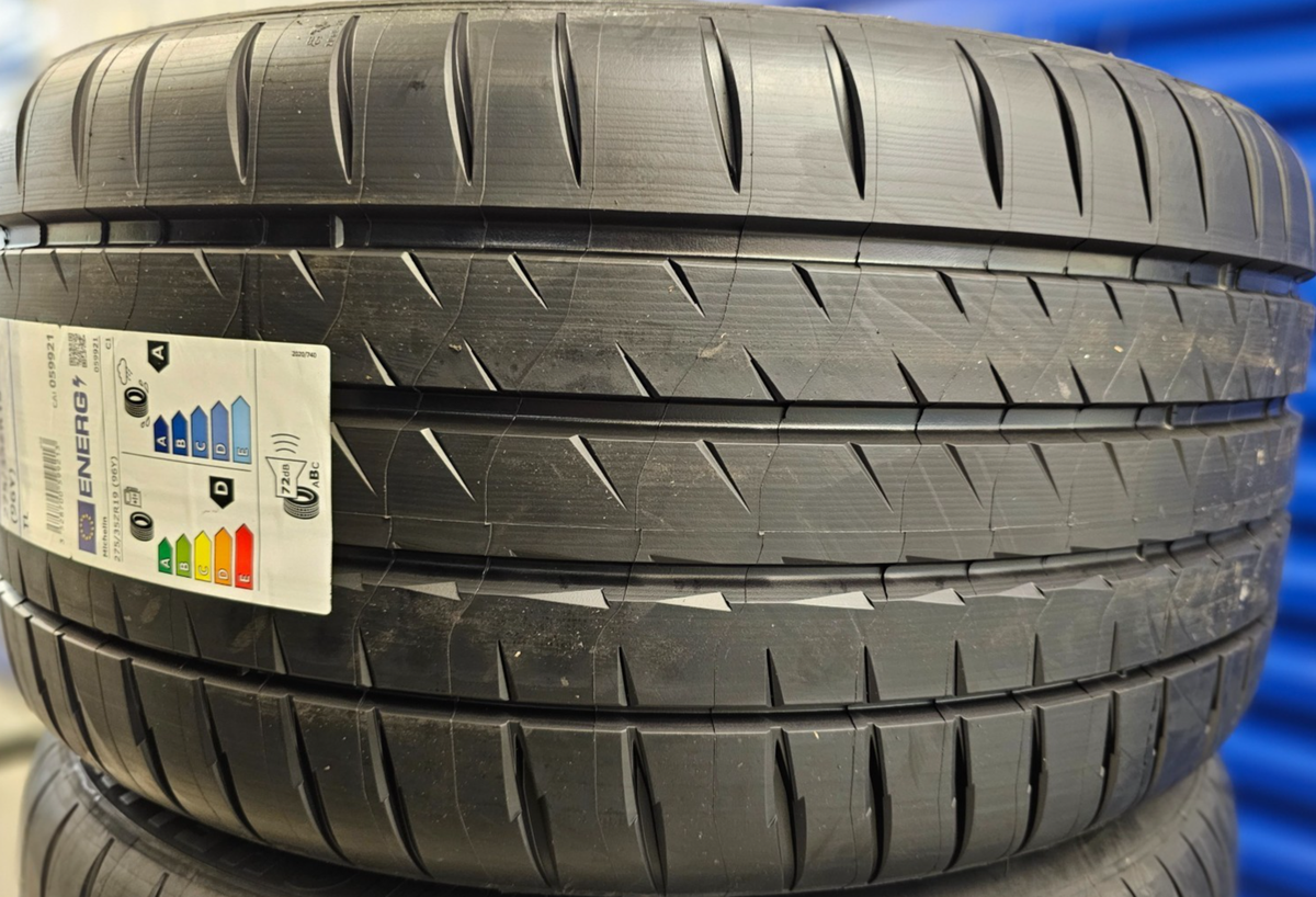 2X NEW MICHELIN PILOT SPORT 4S 265/30/19 XL 93Y UHP TYRES 265 30