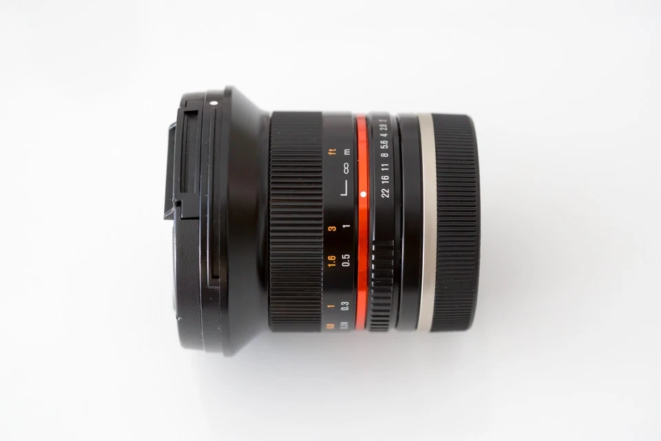 Samyang 12mm F2,0 para Sony E Mount. Poco uso, sin polvo, hongos o arañazos. - Imagen 4 de 4