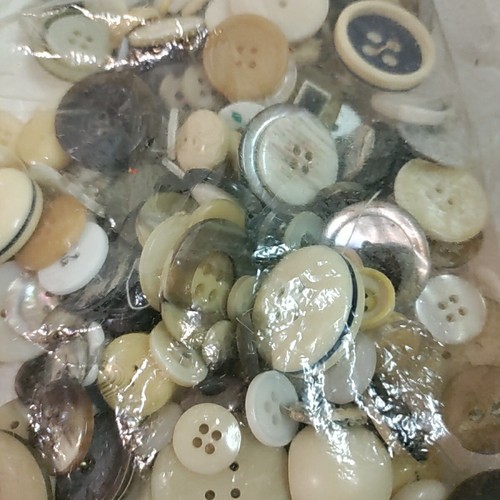 VINTAGE JUNK DRAWER BUTTONS - Picture 7 of 11