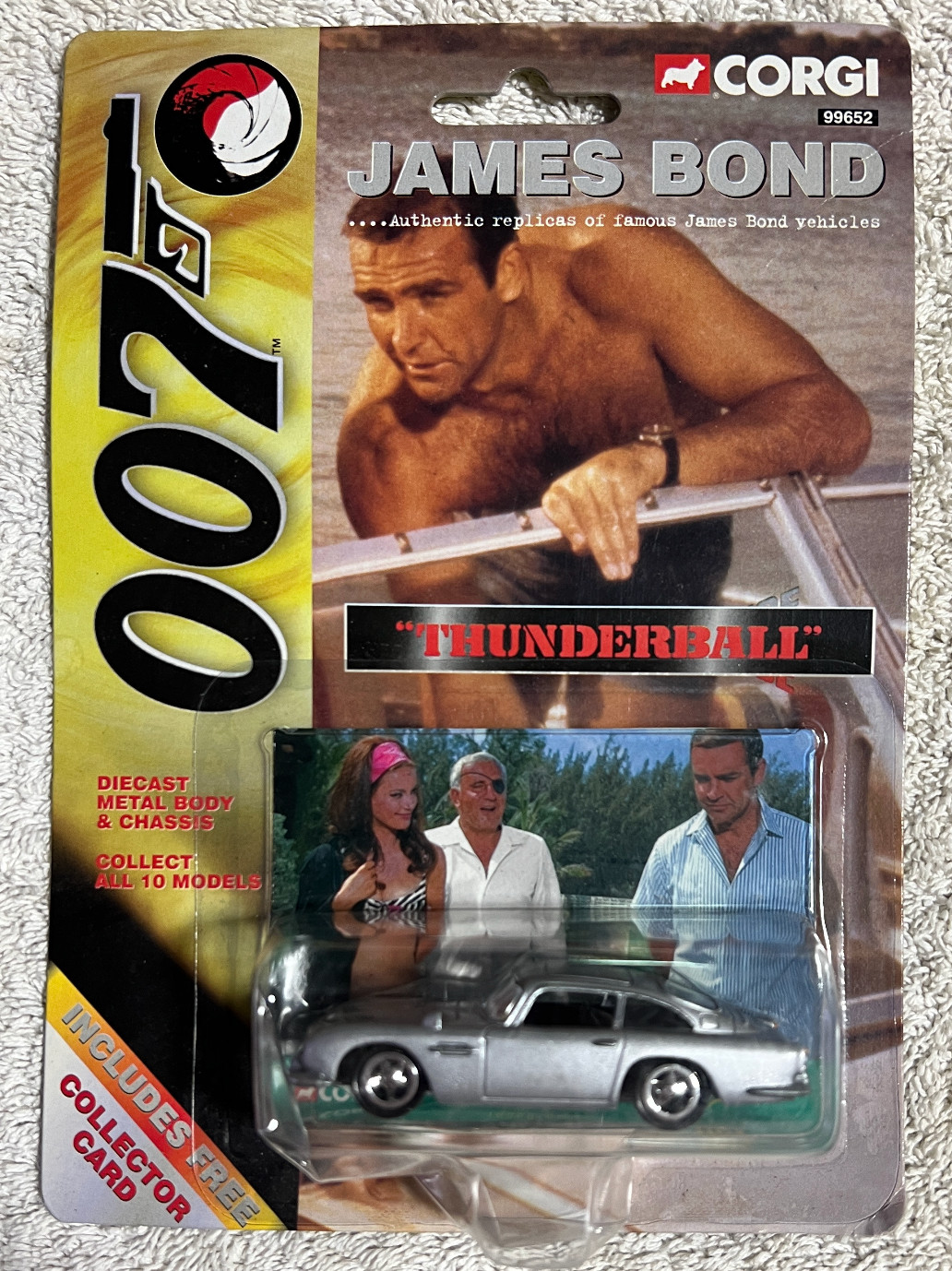 CORGI 99652 THUNDERBALL JAMES BOND OO7 SILVER ASTON MARTIN DB5 +COLLECTORS CARD