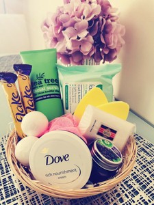 birthday gift set for her