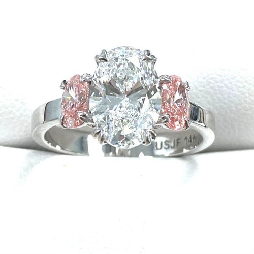 3 pierres IGI 2,17 ct D-VVS2 coupe ovale rose côté laboratoire cultivé or 14 carats - Photo 7 sur 12