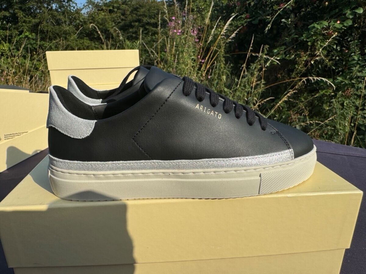 axel arigato glitter