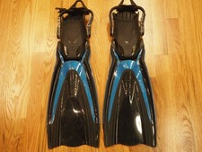 Tusa Switch Hyflex Scuba Dive Fin Blue  Black Small Open Heel