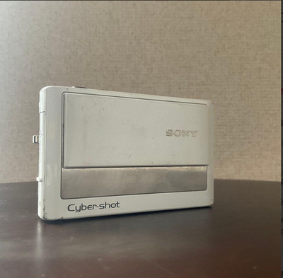 Sony Cyber-shot DSC-T20 8.1MP Silber Digitalkamera