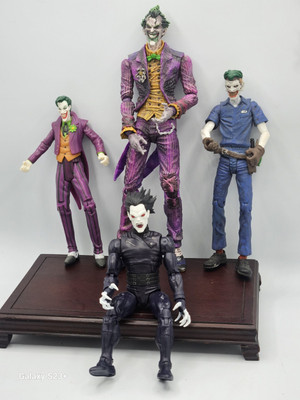 バットマン アーカム・アサイラム Play Arts Kai ジョーカー (PVC