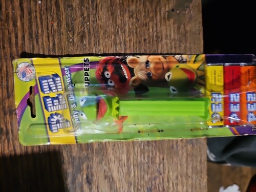Vintage PEZ Candy Dispenser Kermit the Frog The Muppets New Sealed w/ Candy 2000 - Picture 3 of 3