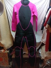 Realon Sports Women's Neoprene Wet Suit Size L Inseam 29" Arm 20" Waist 14"