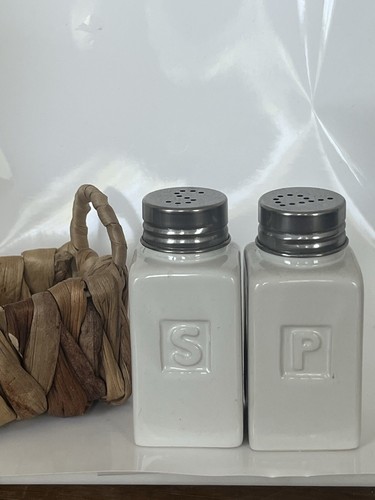 Mud Pie Splatter Salt & Pepper Shakers w Seagrass Caddy 3 Pc Set Coastal - Picture 2 of 6