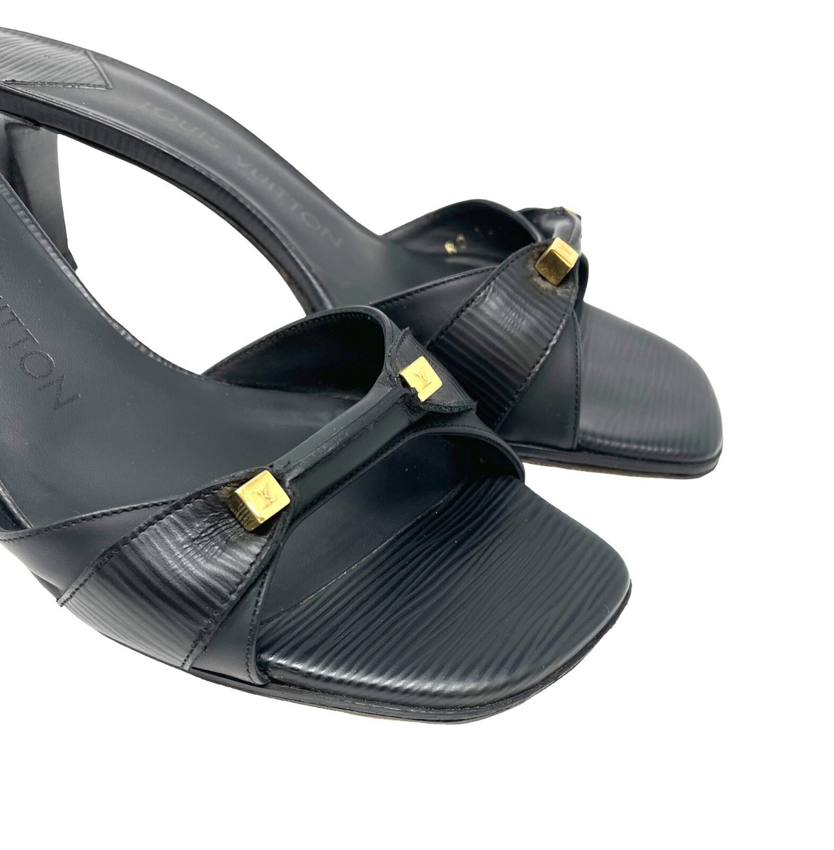 Louis Vuitton ブラック ミュール リボン付き 35.5 Louis Vuitton Black Multicolor Kitten Heels – Treasures of NYC