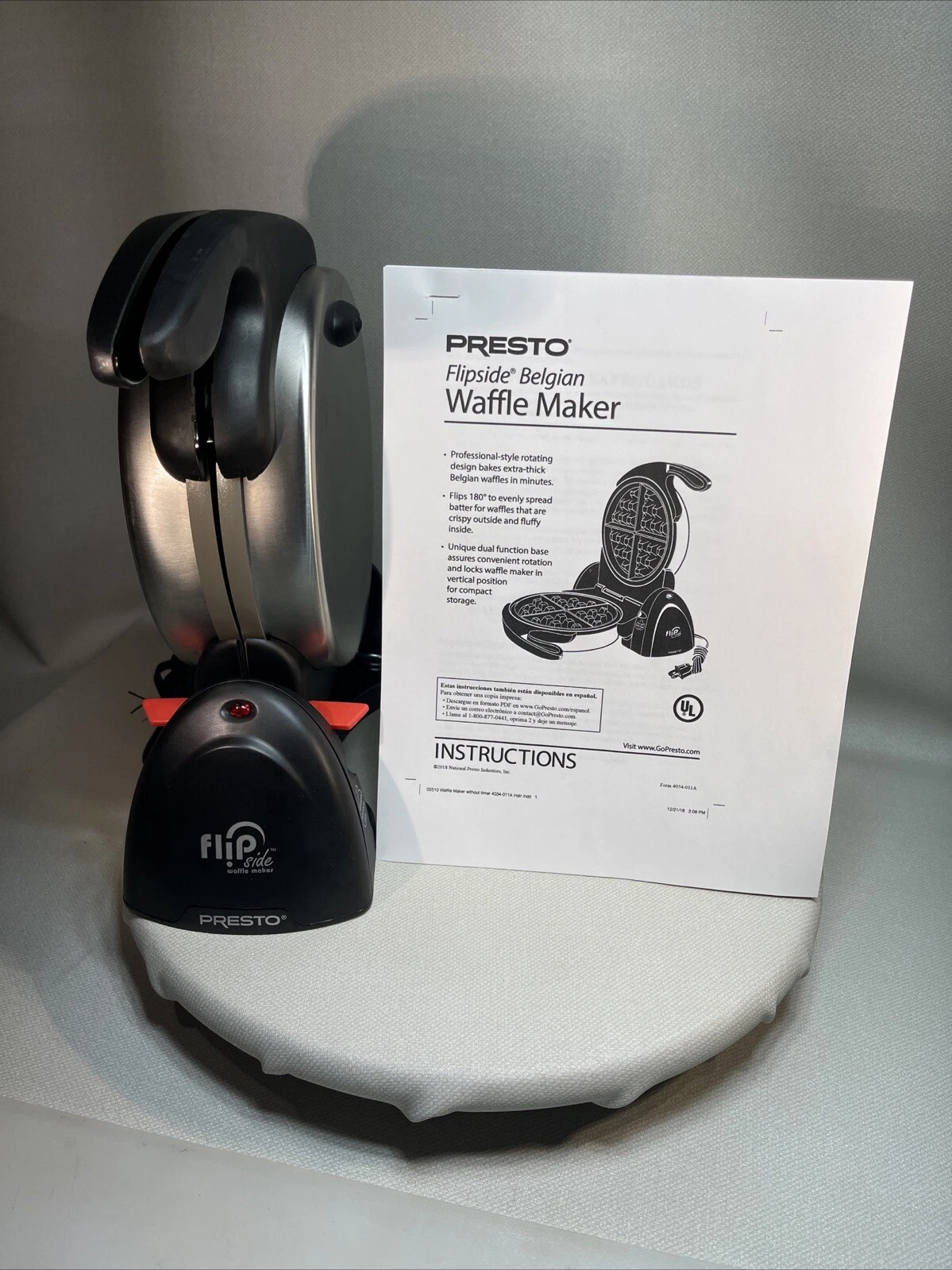 Presto Flip Side Waffle Maker Model 0351305 With User Manual