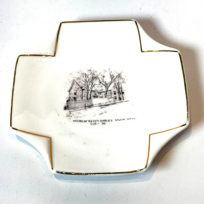 SALEM - HOUSE OF SEVEN GABLES MA Massachusetts  Souvenir ANTIQUE TRINKET DISH