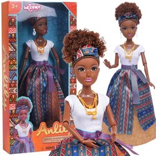 Woopie Royal Lili Mulatto Puppe in einem eleganten Kleid