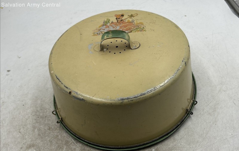Vintage Yellow Metal Round All Occasions Kitchenware Cake Carrier With Handle