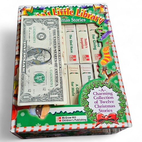 Santa's Little Library of Christmas Stories Boxed Set of 12 Mini Board Books - Bild 4 von 11