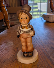 Street Singer Hummel, TMK 3, 5.5" No Chips Repairs Or Crazing