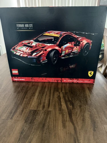 LEGO Technic Ferrari 488 GTE Model Kit AF Corse #51 (42125) Sealed