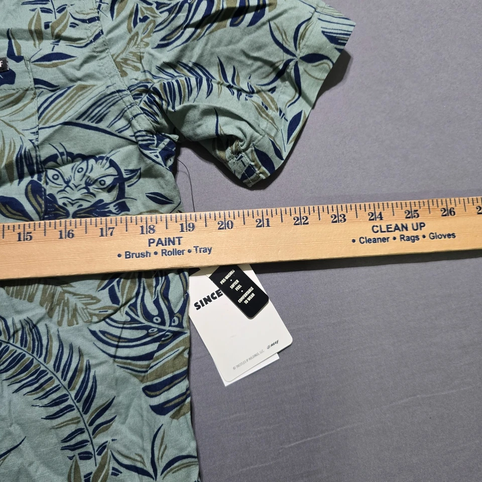 Reef Men's Roscoe Short Sleeve Shirt green small Hawaiian Aloha button collar - Image 3 of 4