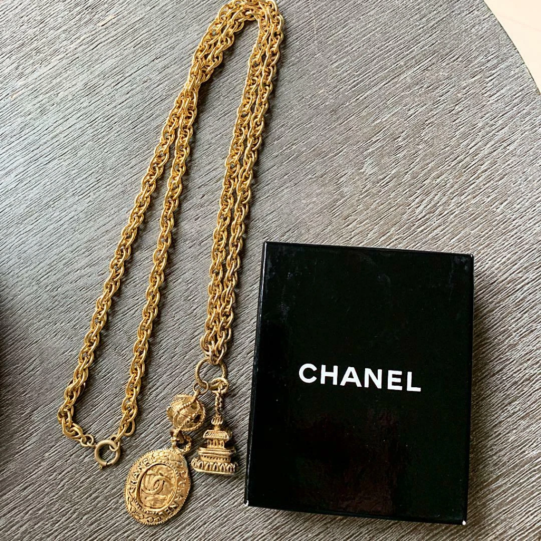 CHANEL Vintage Long Necklace Gold Plated Thick Chain CC Logo Charms with Box