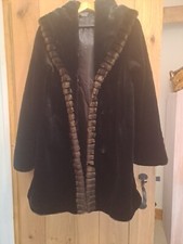 Winter Coat -stunning -j Gallery New York Faux Fur Hooded Coat Size S