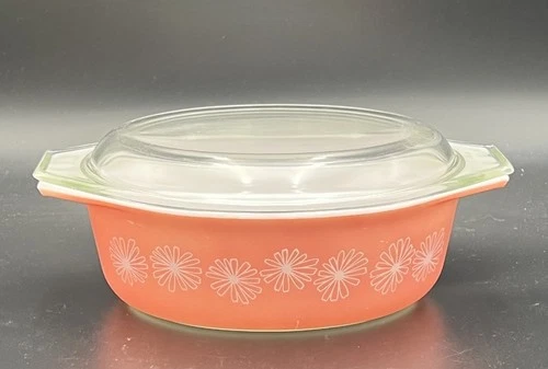 Vintage Pyrex Pink Daisy 043 1.5 QT Baking Dish Oval Casserole 1 1/2 Qt With Lid