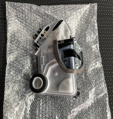 TOYOTA Genuine HARRIER 60 ZSU60/65 LOCK ASSY, FRONT DOOR W/MOTOR, LH