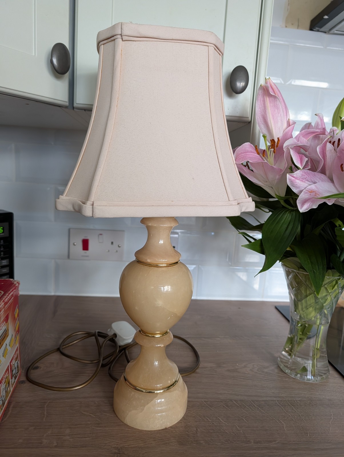 Heavy Vintage Alabaster Lamp With Lamp Shade From Great Mills In Vgc