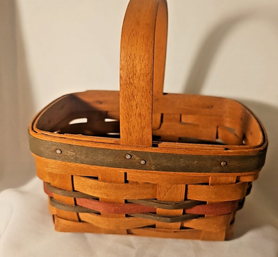 Vintage 1991 Longaberger Basket 7'' tall 6'' long fixed handle