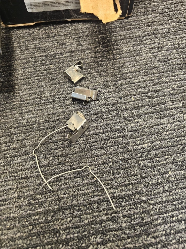 Pinza de freno Raybestos FRC10236 para Toyota Camry 2000 *Remanufacturada Foto 2 de 4