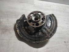 Mercedes-Benz GLA W156 2015 Vorne links Radnabe Vorderrad A2464210720 Diesel