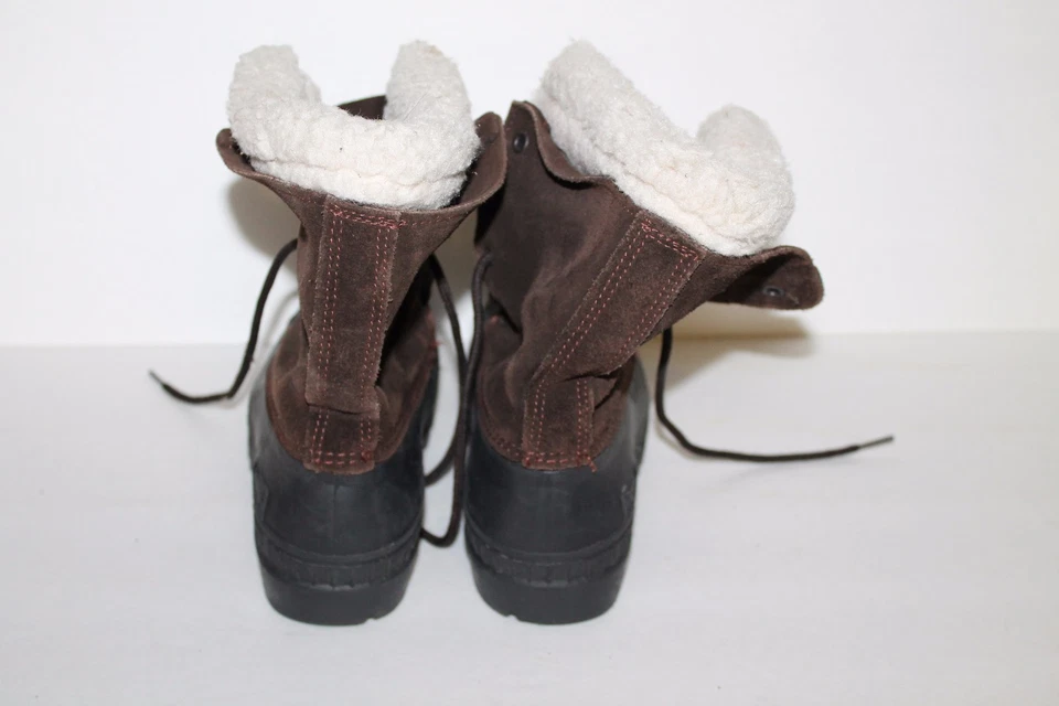 Botas de Invierno Kamik, Negras/Marrones, Jóvenes EE. UU. Talla 2 Y Foto 3 de 4