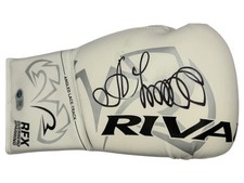 OLEKSANDR USYK SIGNED WHITE RIVAL BOXING GLOVE UNDISPUTED (ACG CERT AG18890)