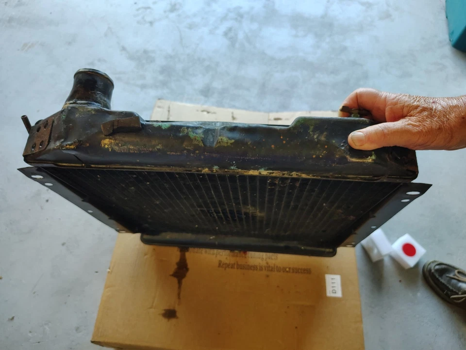 1955 Ford Radiator V8 Original - Image 3 of 4