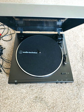 Audio-Technica AT-LP60X Automatic Belt Drive Turntable Black 33/45 RCA