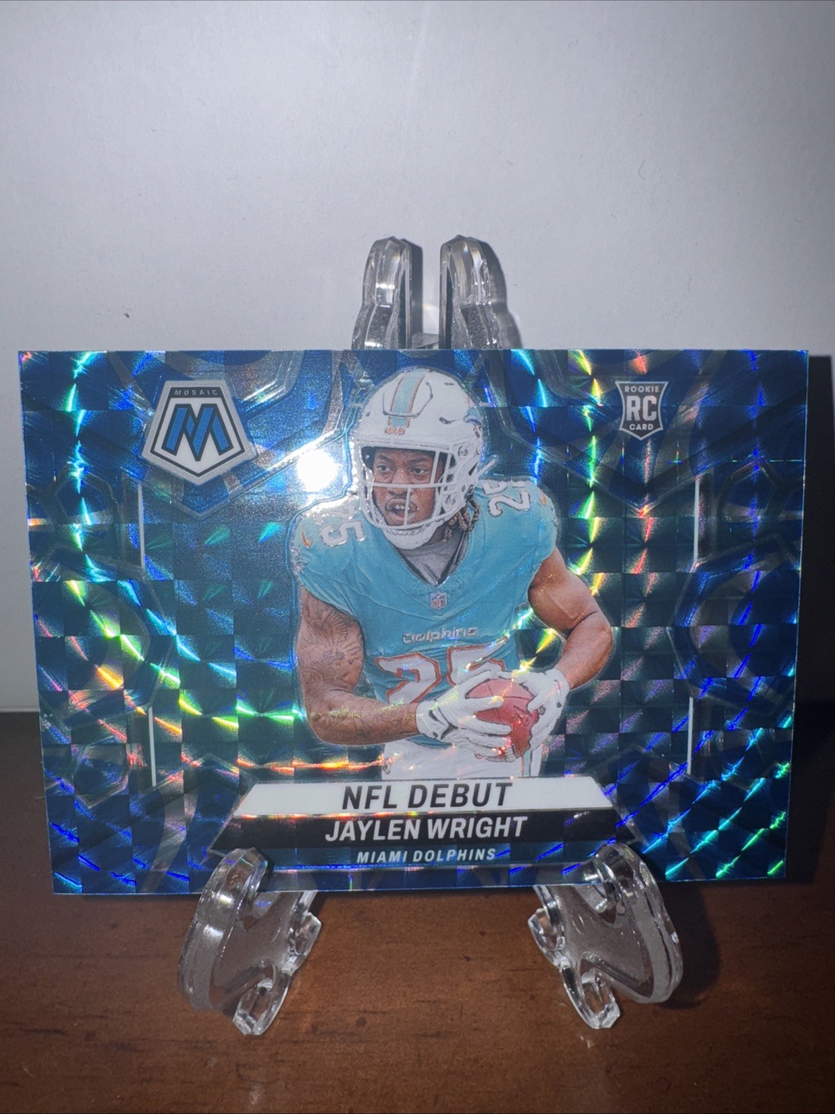 2024 Panini Mosaic NFL Debut Jaylen Wright #280 Reactive Blue Mosaic Prizm (RC)