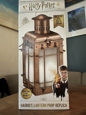 Noble Collection Harry Potter Hagrid s Lantern Light Up Prop Replica CIB