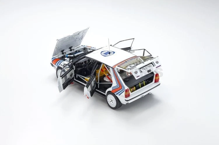KYOSHO KY8960B LANCIA DELTA HF INTEGRALE 4WD TEAM LANCIA N 4 WINNER RALLY 1000 L - Immagine 3 di 4