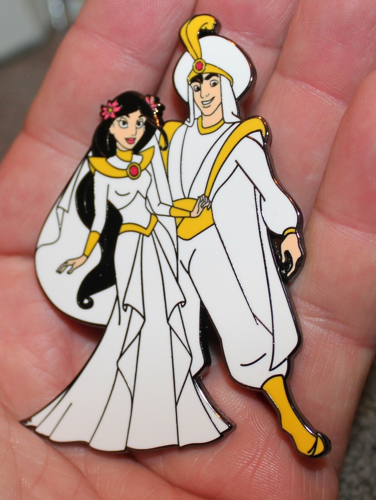 PIN ALADDIN & JASMINE WEDDING 3 INCH JUMBO FANTASY LIMITED EDITION GENIE LE