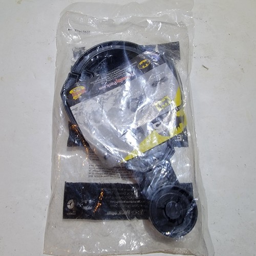 2014 DC/Sonic Wacky Pack - 75 Years of Batman: Batman Cuffs Toy New Sealed - Picture 2 of 2