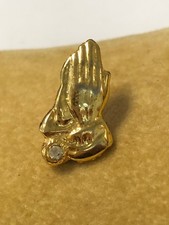 Beautiful Gold Tone Praying Hands Lapel Pin