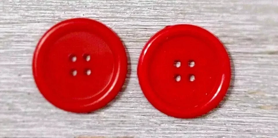 large red plastic sewing buttons 4 holes 1 inch 25mm new - Image 2 of 2