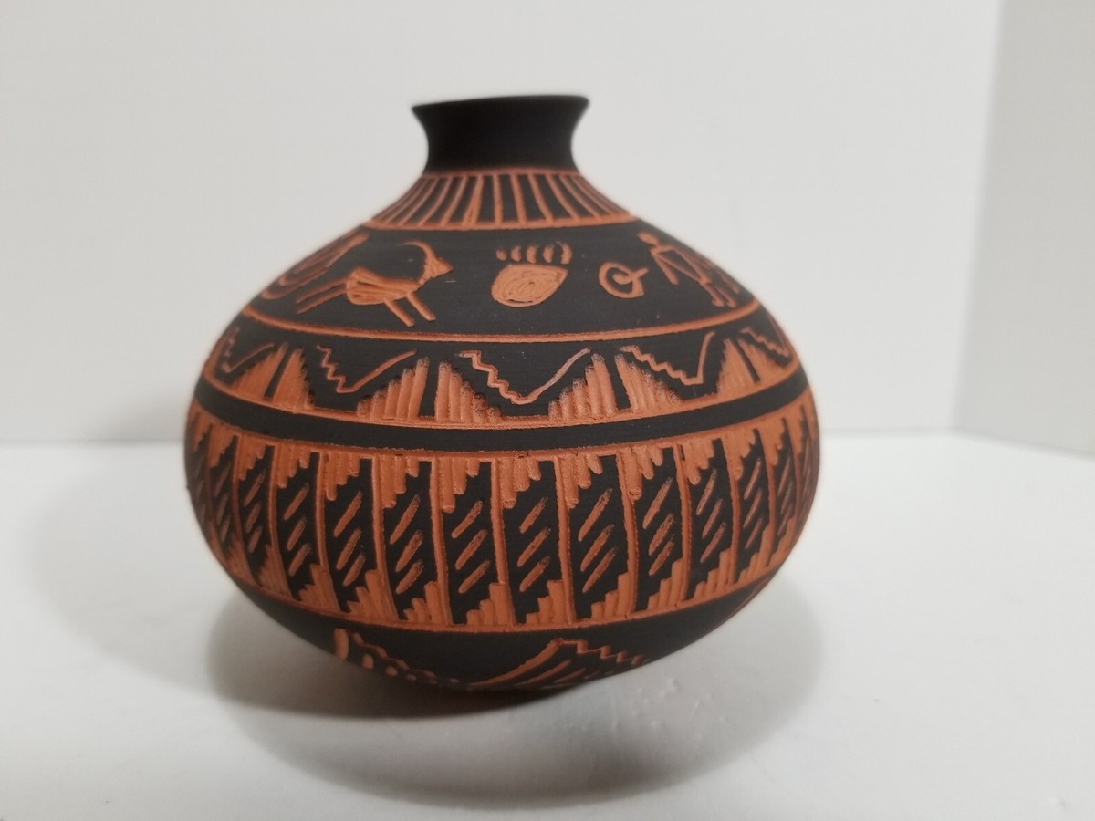 工芸品 Karaja pottery Native American Navajo Red Clay Pottery Vase Sgraffito Signed