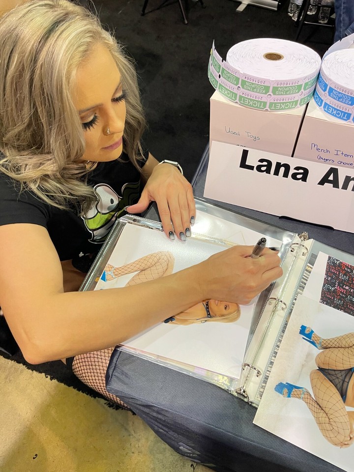 Lana Analise NUDE Super Sexy Hot Adult Model Signed 8x10 Photo COA