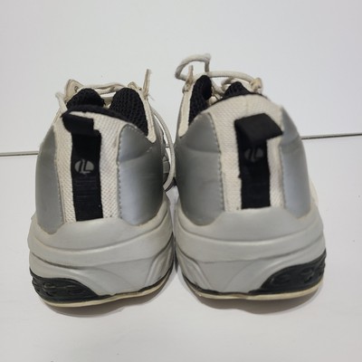 B22 Linds Classic Bowling Shoes Mens Size 12 D Silver  display picture 1