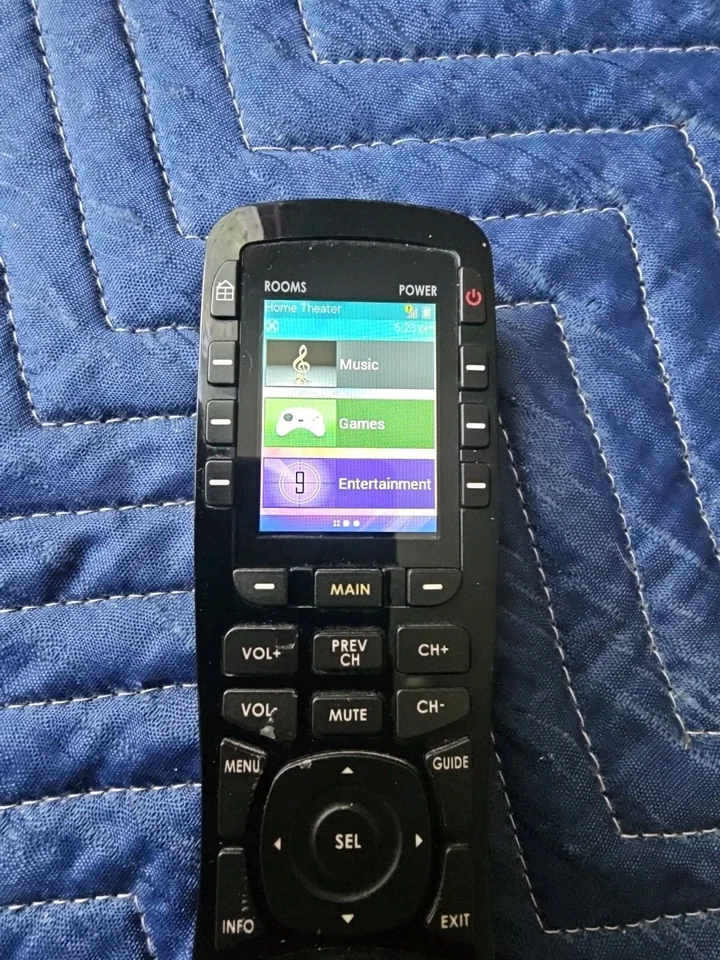 *** LOTE DE 5*** URC controle remoto universal TRC-1080 sistema de tela sensível ao toque controle remoto - Imagem 3 de 4