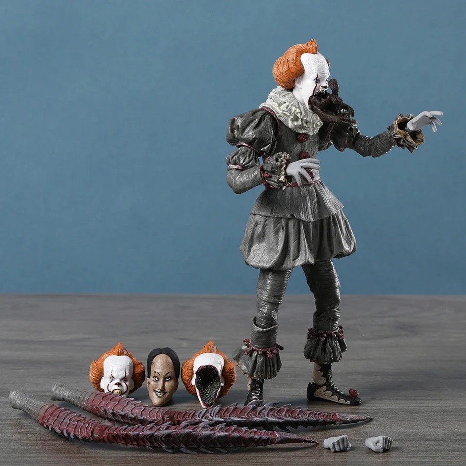It 2017 Dancing Clown Pennywise Ultimate 7 Inch Action Figure NECA