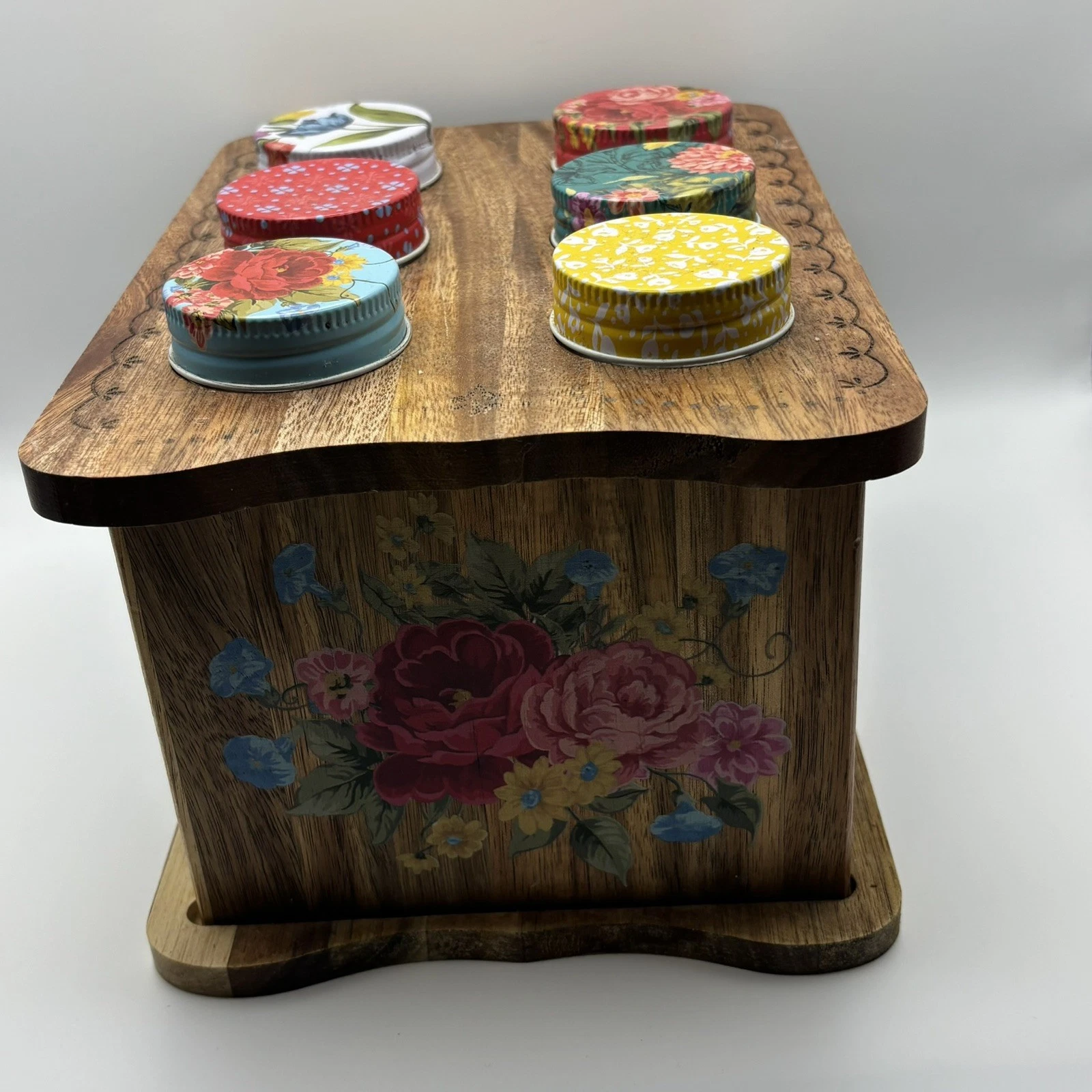 Pioneer Woman Sweet Rose Acacia Wood SPICE RACK 6 Glass Jars